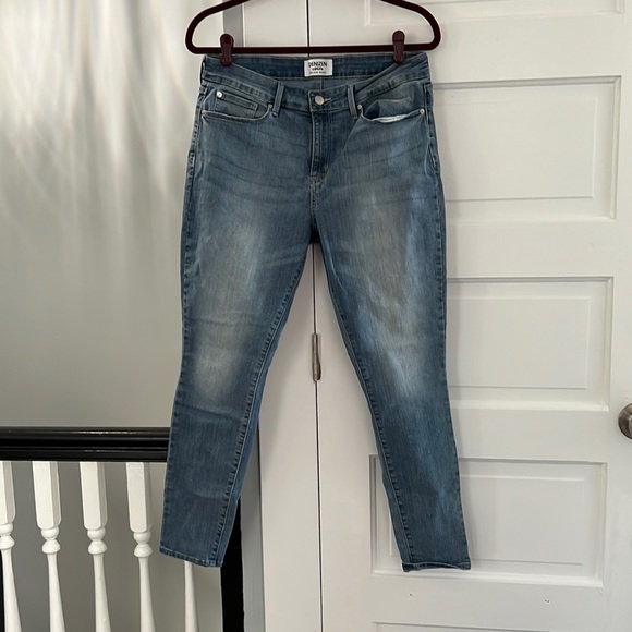 Denizen Levi’s Mid Rise Jeans - Picture 1 of 6